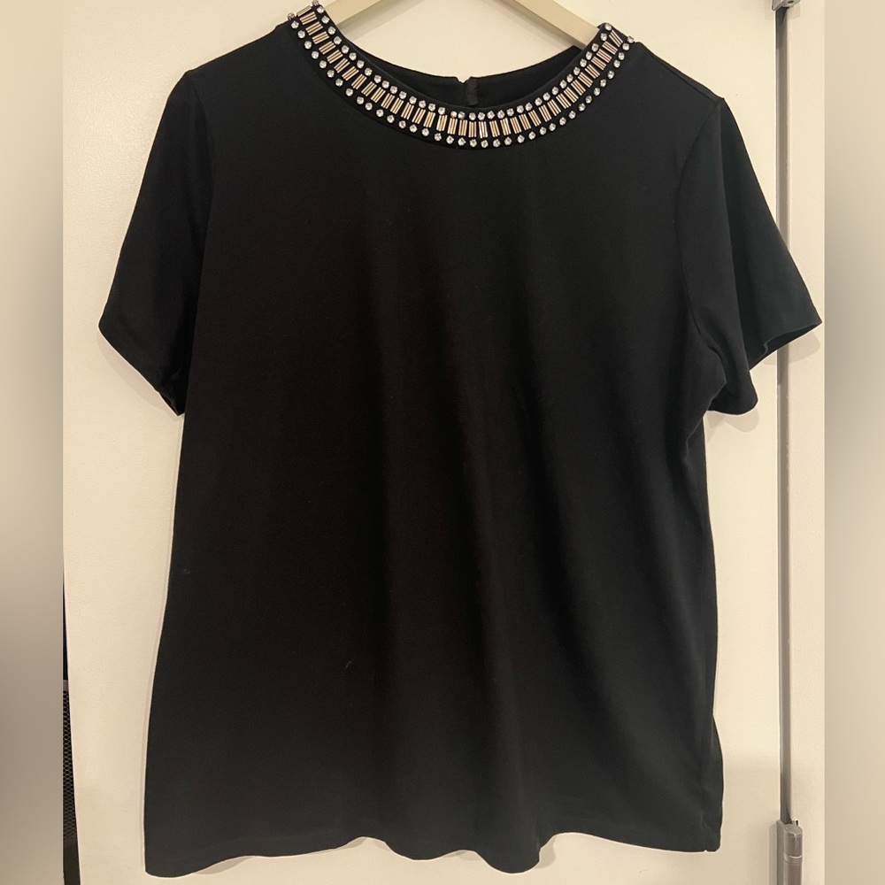Simply Vera Vera Wang Black Top with Embellished Collar size XL